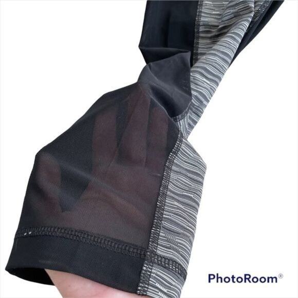 90 Degree Black Grey Mesh Cropped Legging Workout Yoga Pants Size Small - Picture 3 of 6